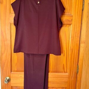 TALBOTS Burgundy XL Top and L Seamed Pants w Pockets -Pristine Condition